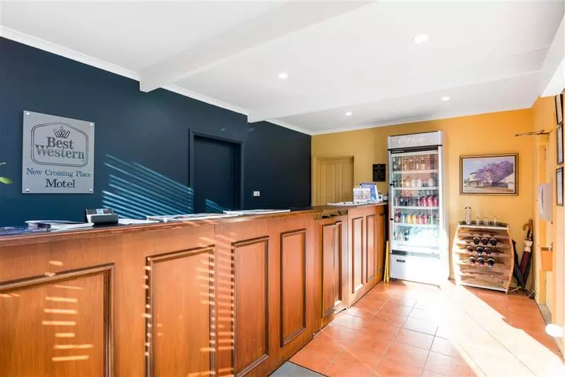 New Crossing Place Motel