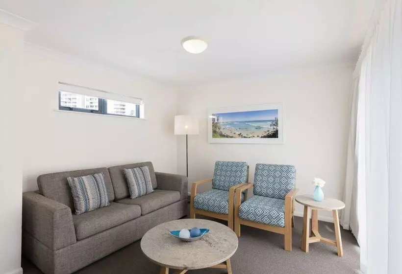 Oaks Gold Coast Calypso Plaza Suites