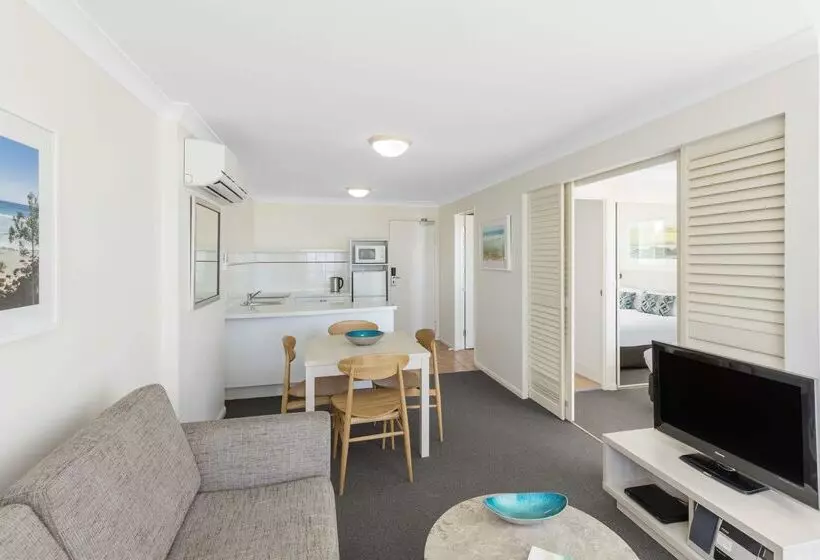 Oaks Gold Coast Calypso Plaza Suites