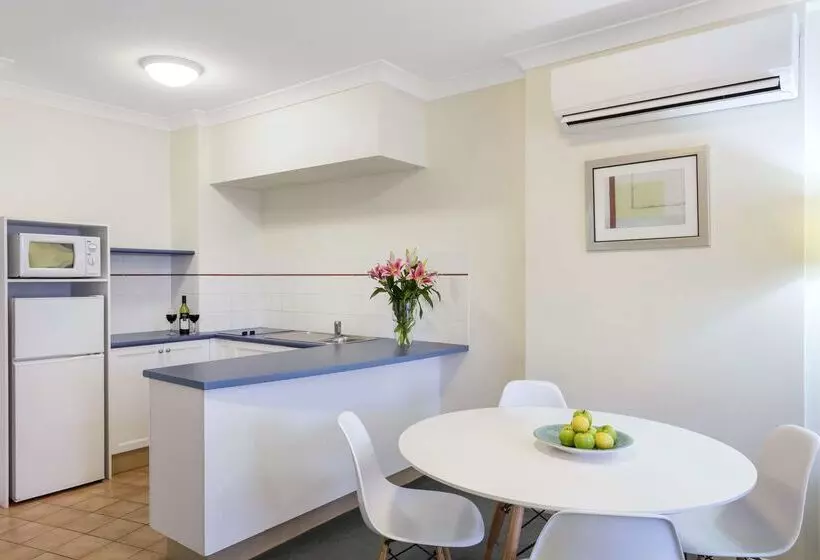 Oaks Gold Coast Calypso Plaza Suites