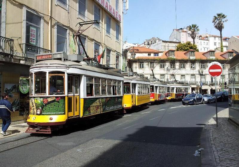 پانسیون Pensao Praca Da Figueira