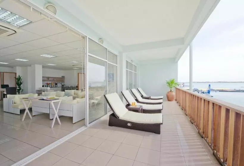 Resort Otel Kuramathi Maldives