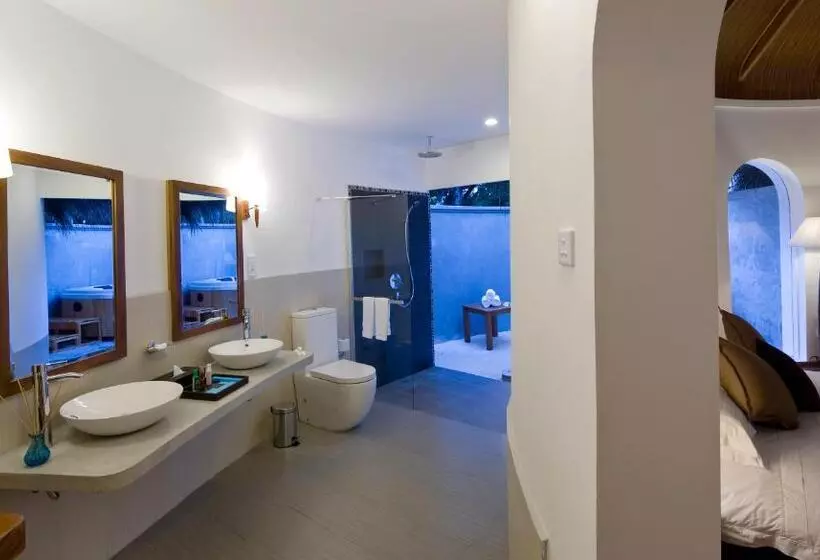 Resort Otel Kuramathi Maldives