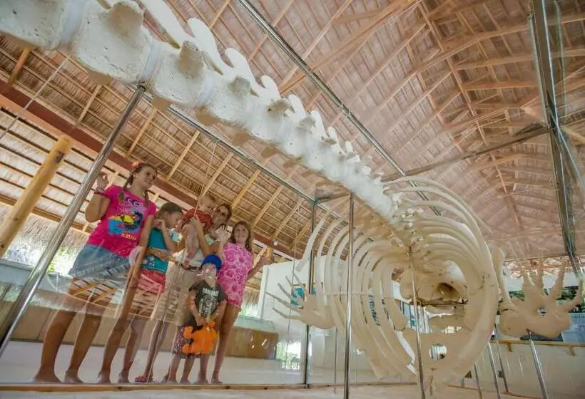 Resort Otel Kuramathi Maldives