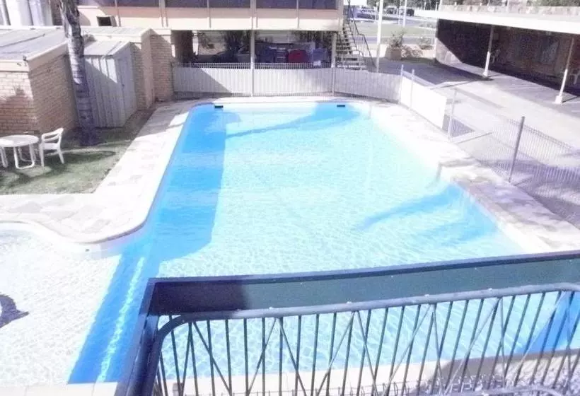 호텔 Kar Rama Motor Inn