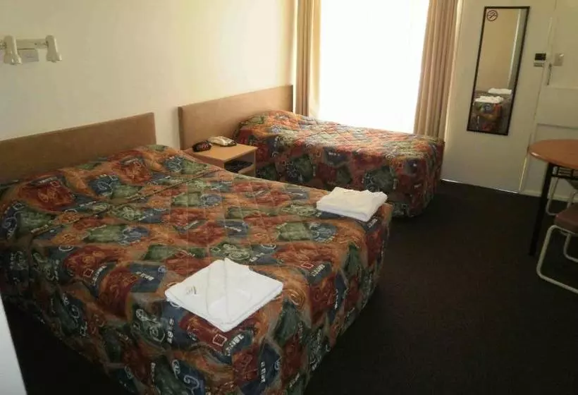 호텔 Kar Rama Motor Inn