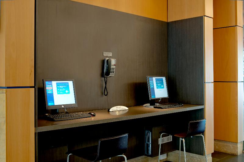 Hotel Mantra On The Esplanade