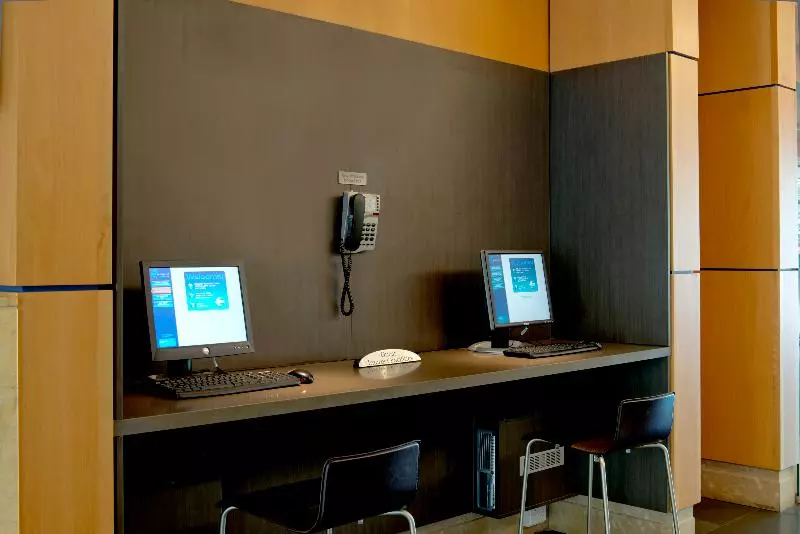 בית מלון כפרי Mantra On The Esplanade