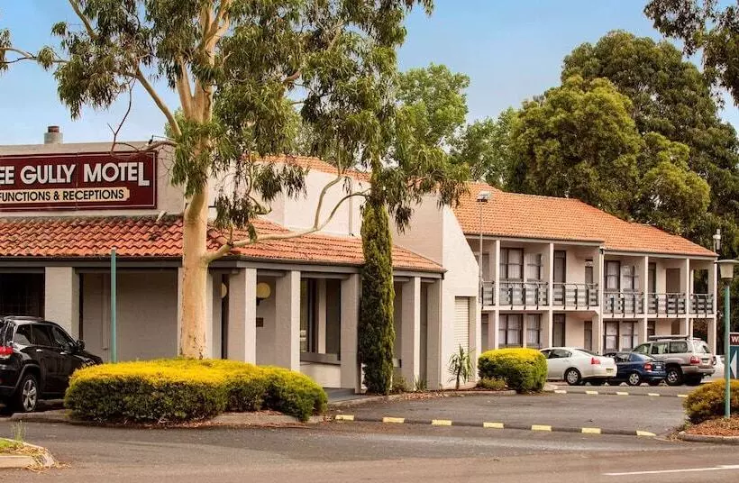 Nightcap At Ferntree Gully Hotel Motel