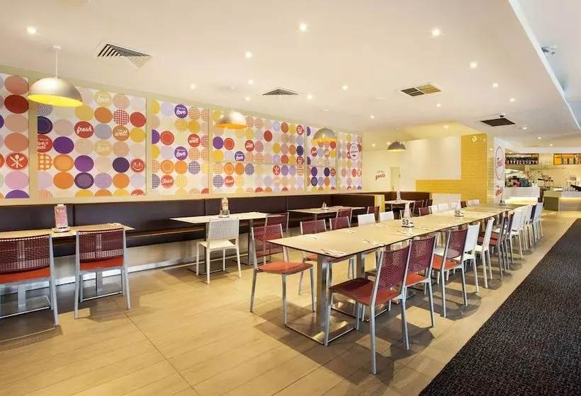 Nightcap At Ferntree Gully Hotel Motel