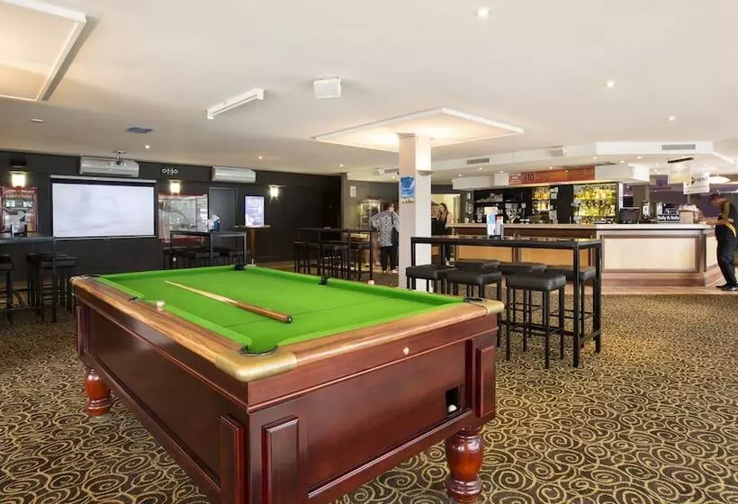 Nightcap At Ferntree Gully Hotel Motel