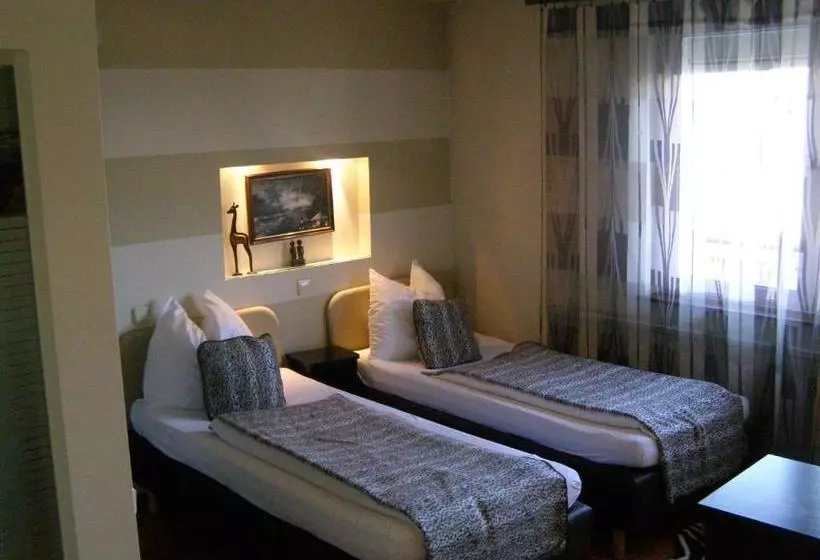 호텔 Restaurant Lauriacum