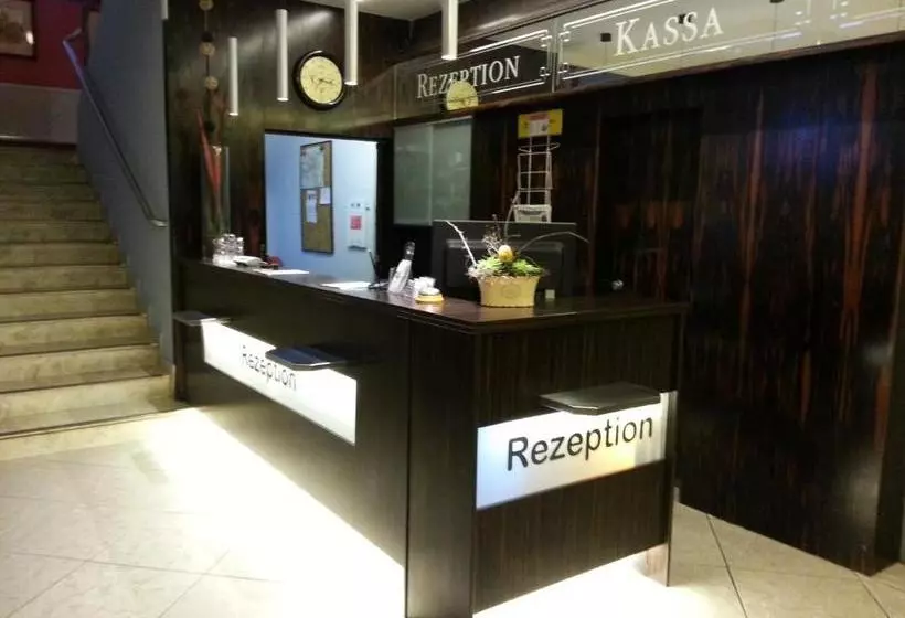 호텔 Restaurant Lauriacum