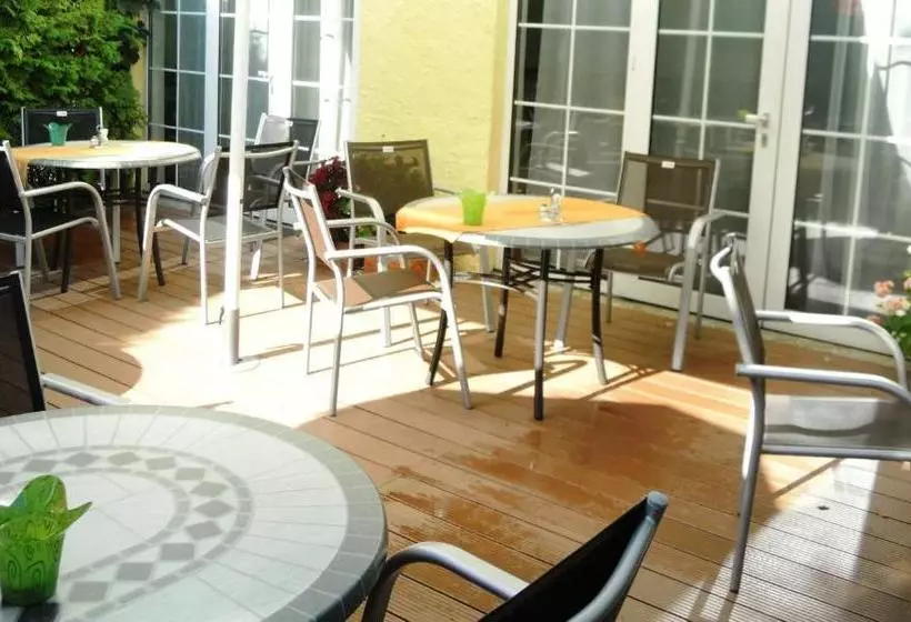 호텔 Restaurant Lauriacum