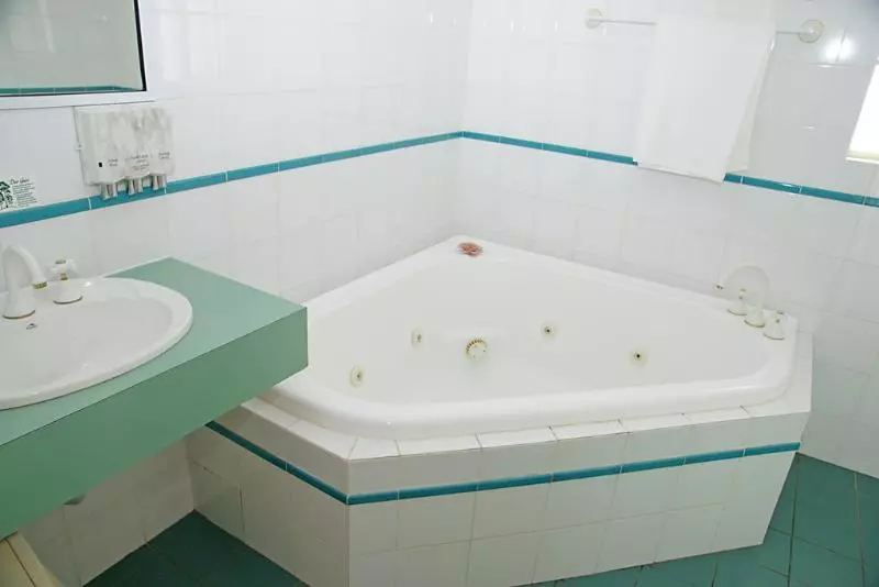 ホテル Sapphire Waters Motor Inn