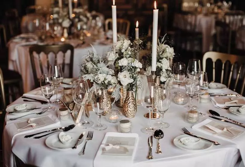 호텔 Schloss Ernegg