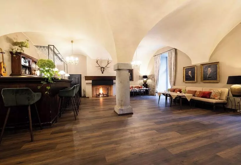 호텔 Schloss Ernegg