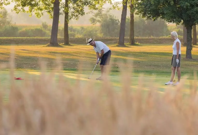 호텔 Schloss Ernegg