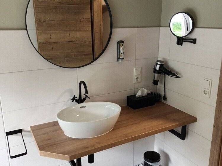 فندق Schloss Ernegg