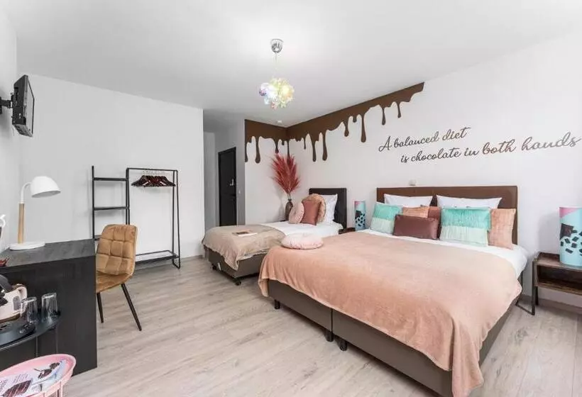 Hotel The Chocolate Suites