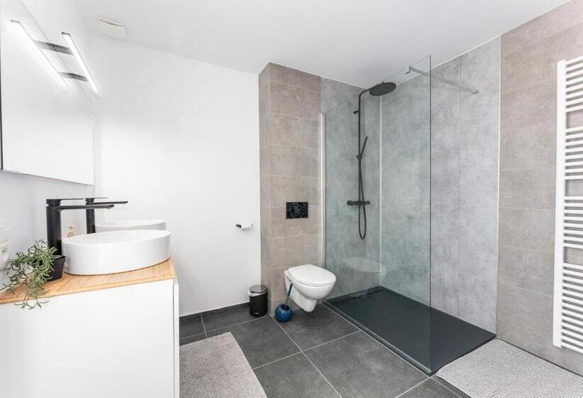 Отель The Chocolate Suites