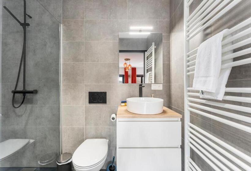 Отель The Chocolate Suites