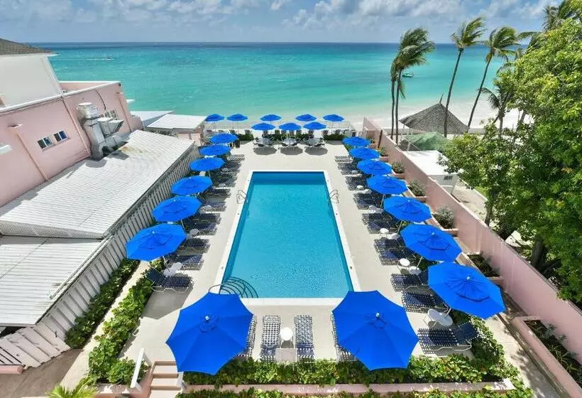 استراحتگاه Butterfly Beach