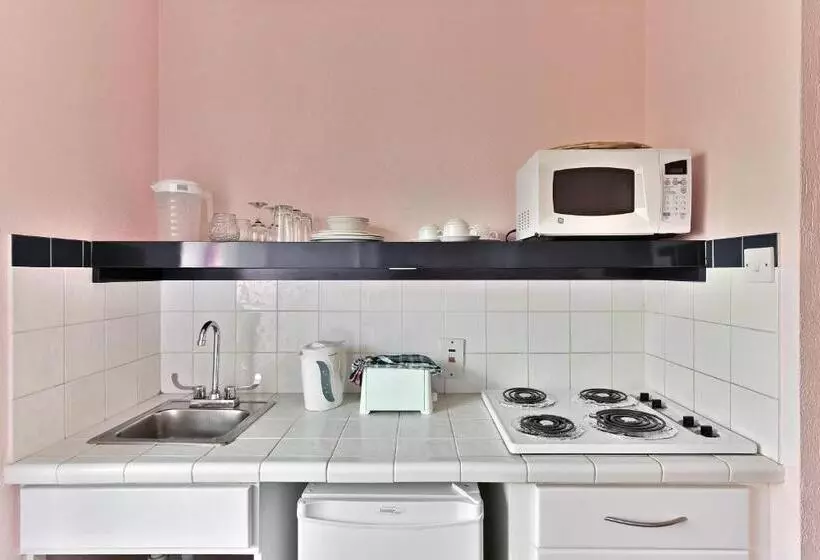 استراحتگاه Butterfly Beach