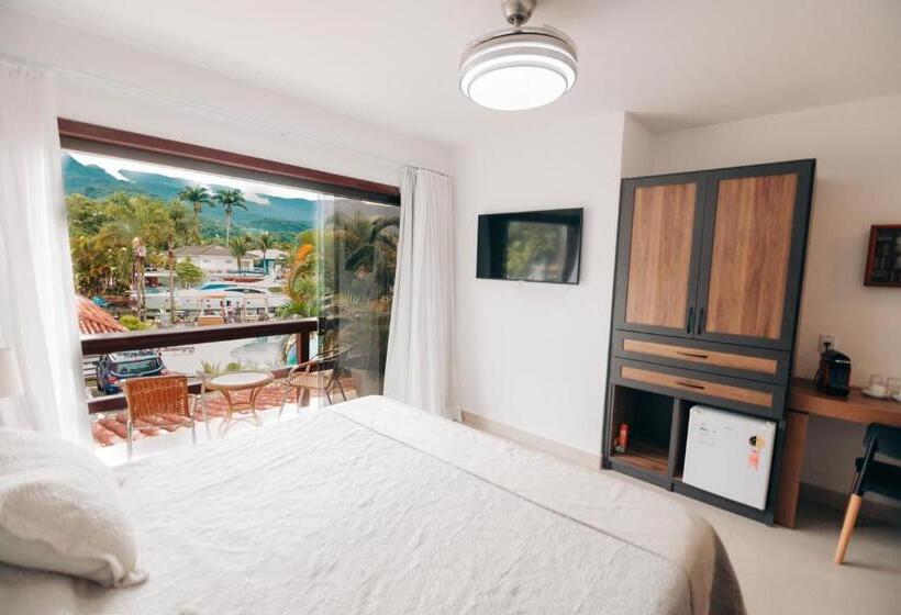 هتل Angra Boutique