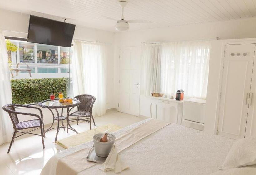 هتل Angra Boutique