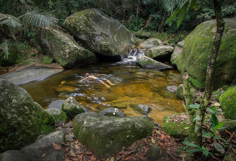 هتل Angra Boutique