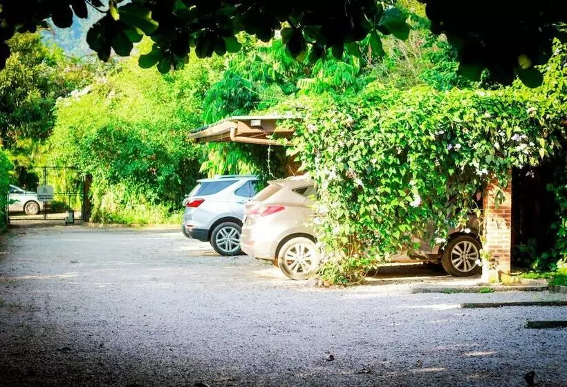 هتل Pousada Maranduba