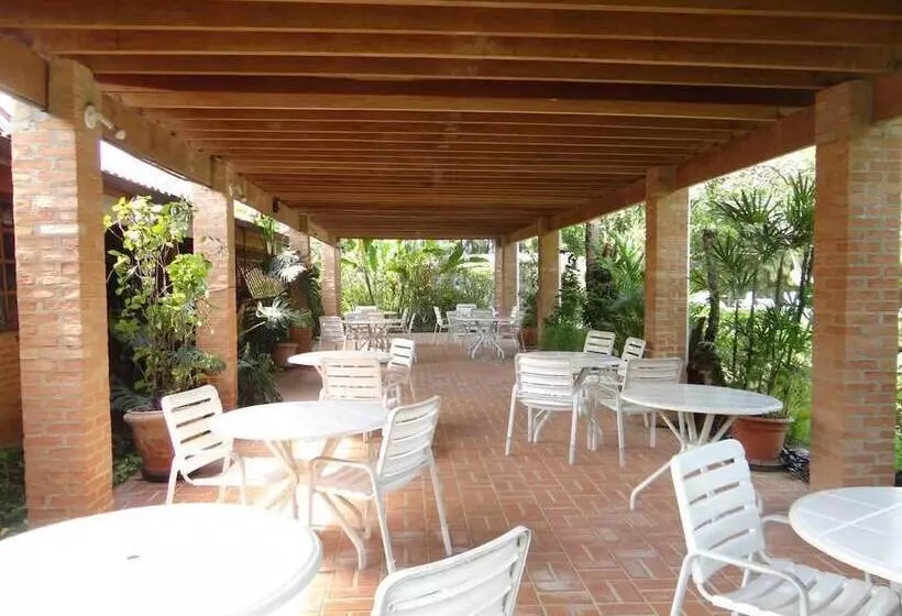 هتل Pousada Maranduba