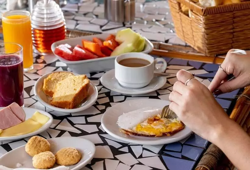 בית מלון כפרי Ritz Plazamar