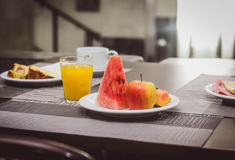 هتل Euro Suite São Paulo By Nacional Inn   A 600 Metros Da Rua 25 De Março