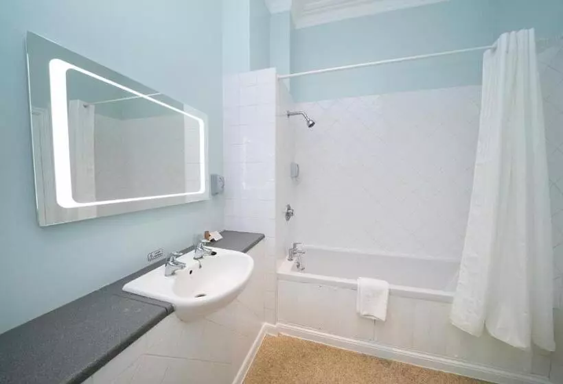 Отель The Angel