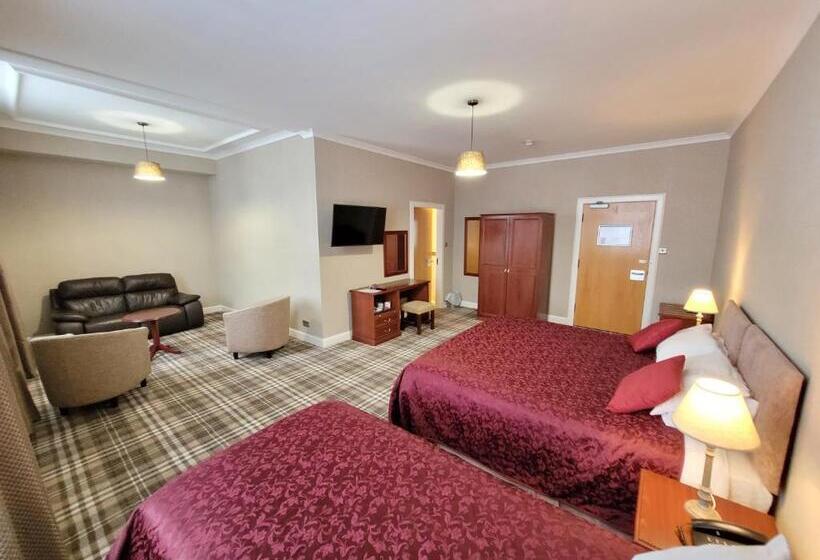 Cross Keys Hotel, Kelso