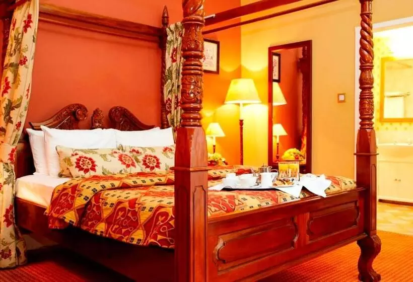 Отель Brownsover Hall