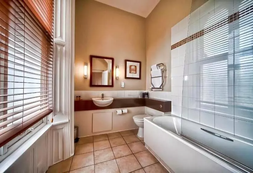 Отель Brownsover Hall