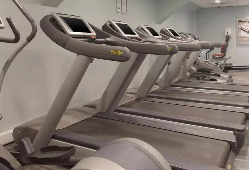 Delta Hotels By Marriott Cheltenham Chase