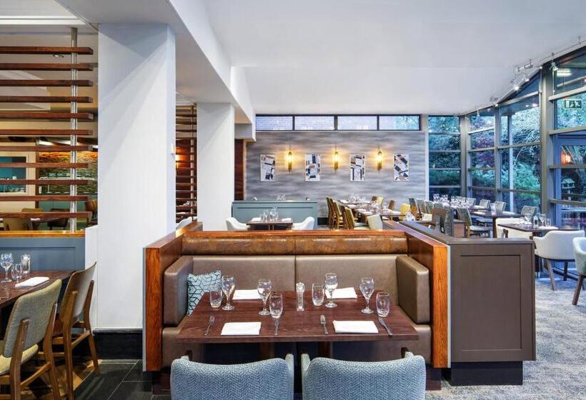 Delta Hotels By Marriott Cheltenham Chase