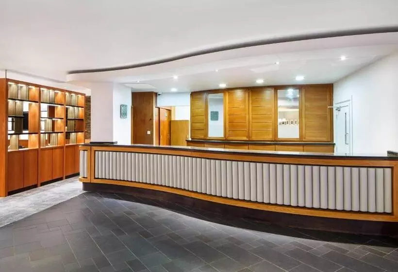 Delta Hotels By Marriott Cheltenham Chase