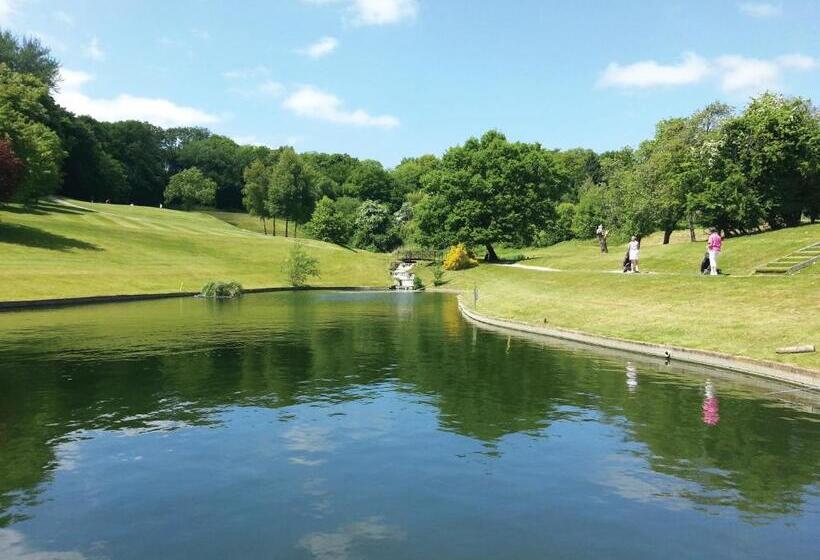 Donnington Valley Hotel, Golf & Spa