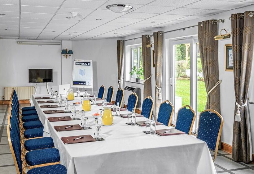 בית מלון כפרי Foxfields Country