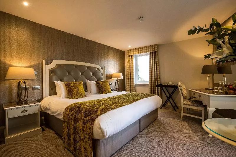 בית מלון כפרי Gleddoch Golf & Spa Resort