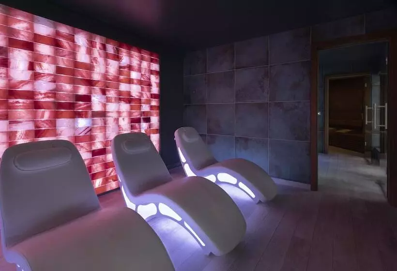 Golf View Hotel & Spa