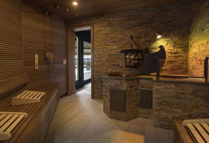 Golf View Hotel & Spa