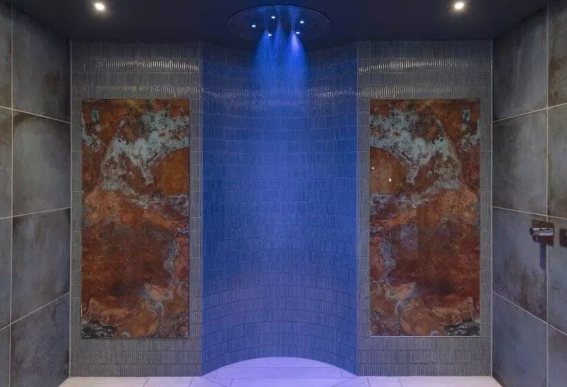 Golf View Hotel & Spa