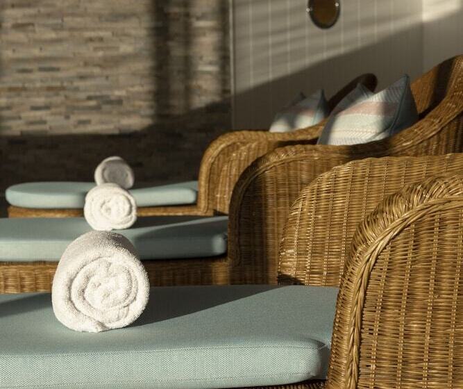 Golf View Hotel & Spa