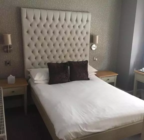 ホテル The County